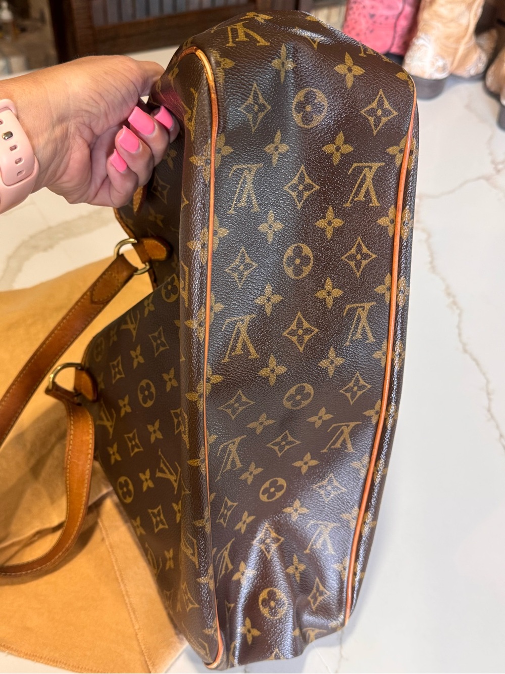 Louis Vuitton Monogram Canvas Tote in Brown and Tan - Picture 11 of 11